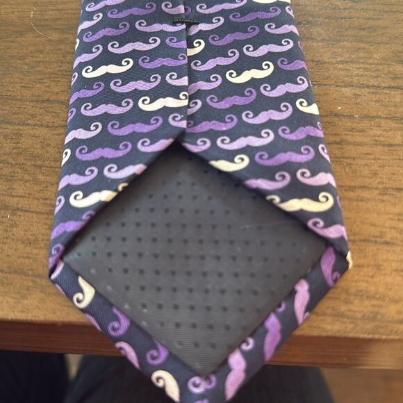 NWT Jos A Bank Silk Mustache‎ Tie - Picture 10 of 12